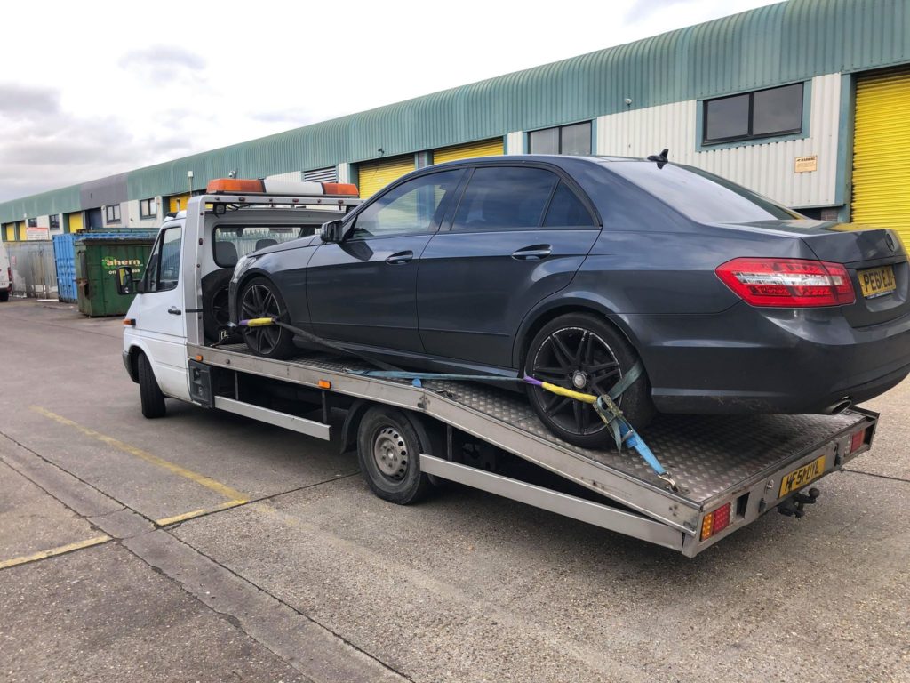 best-truck-for-car-recovery-1024x768
