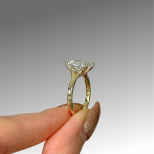 lab diamond engagement rings