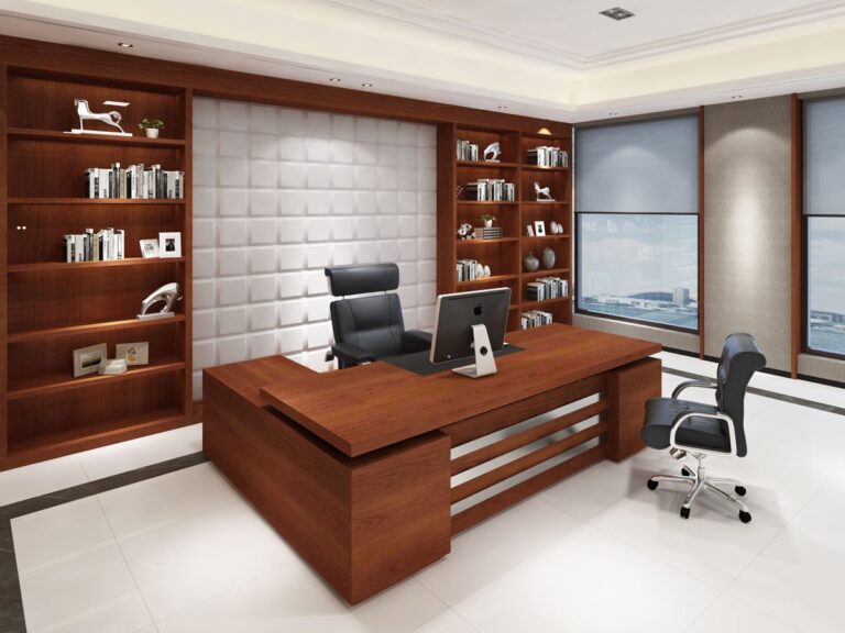 Executive desk in Dubai