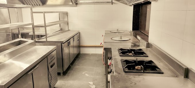 commercial-kitchen-equipment-in-delhi (1)