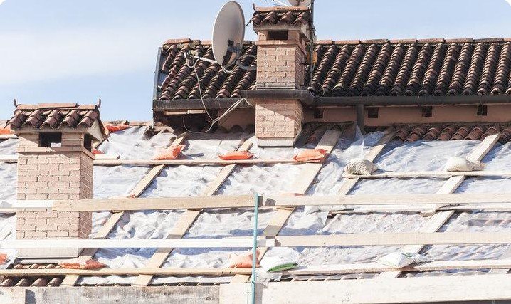 residential roofing contractor