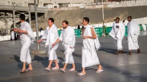 Umrah Packages from Lahore: 7 Things to Check Before Booking