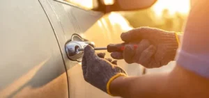 Auto locksmith